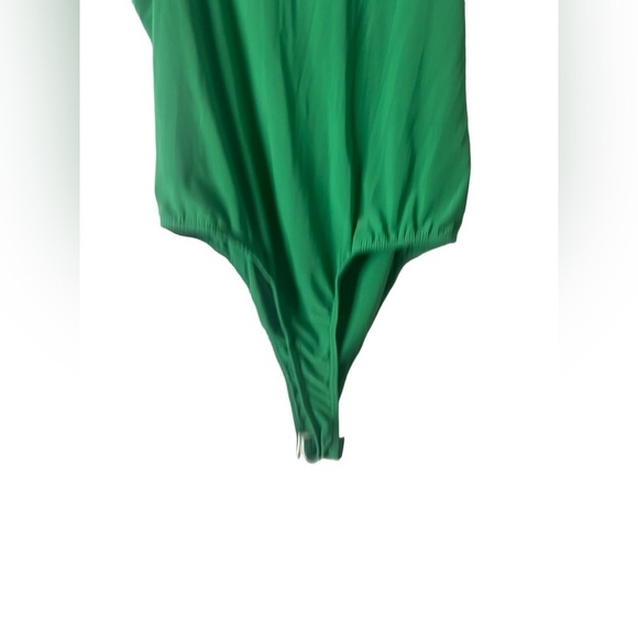 2 saints green open shoulder bodysuit body suit nwot size small - Picture 10 of 10